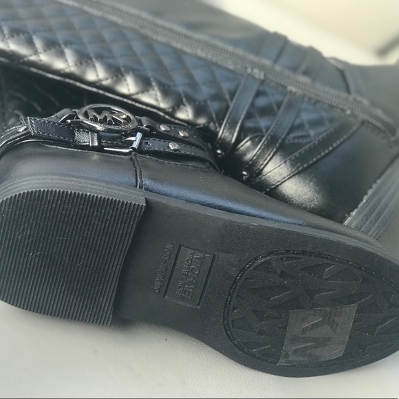 Black Michael Kors Winter Boot For Toddler Girls - Picture 5 of 8